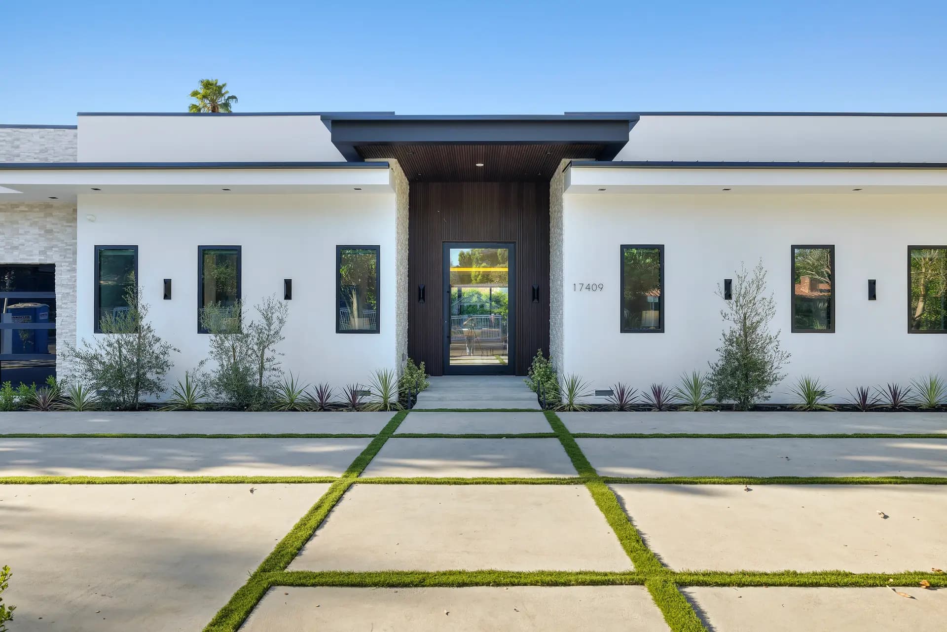 Encino Modern Farmhouse
