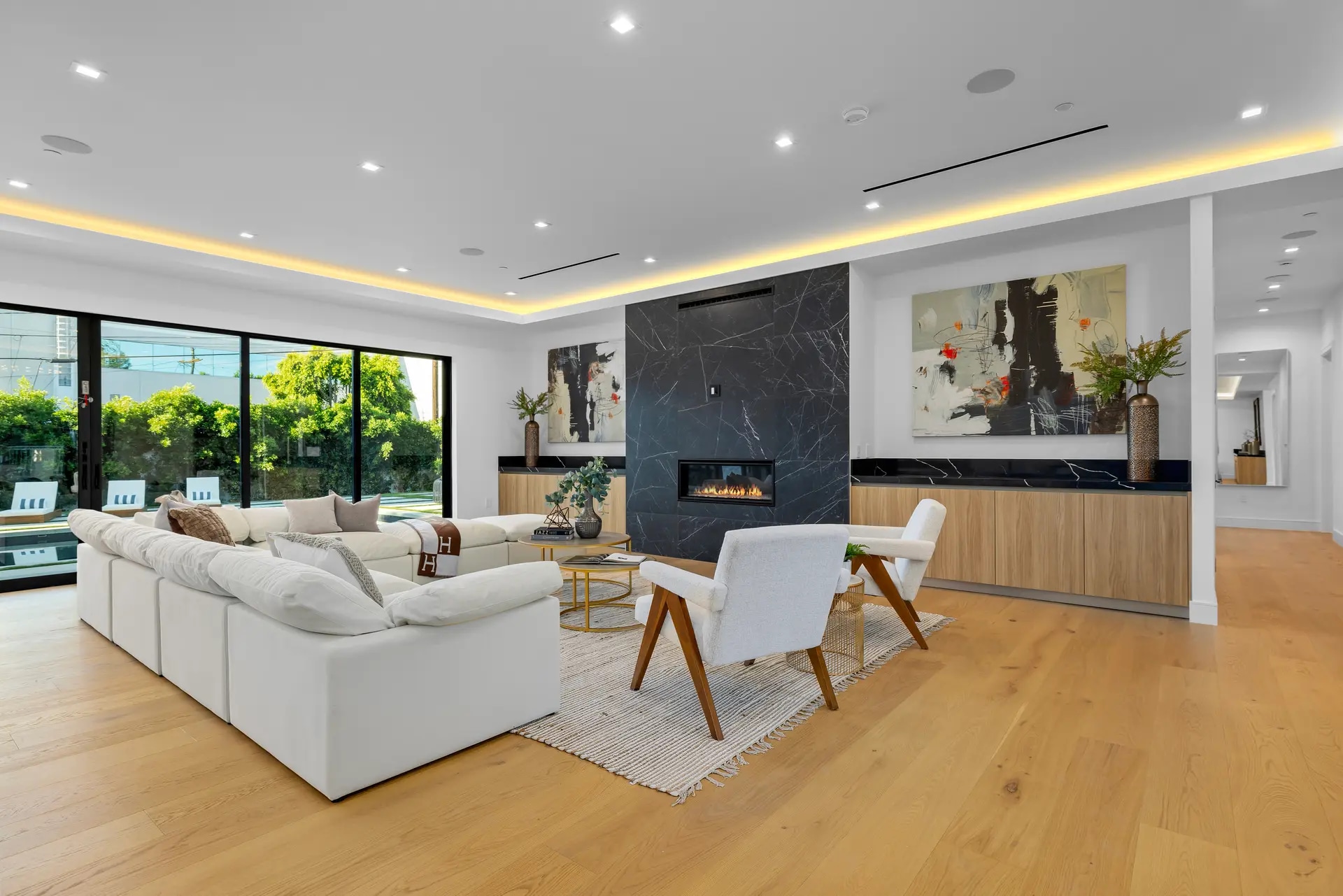 Living room in a DWD Builders luxury home in Encino, California
