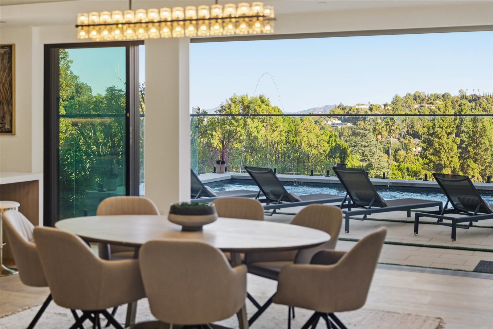 Dining Room — Valley View