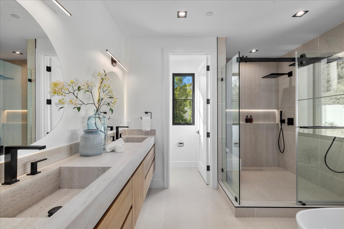Primary Bathroom — Walk-In Shower