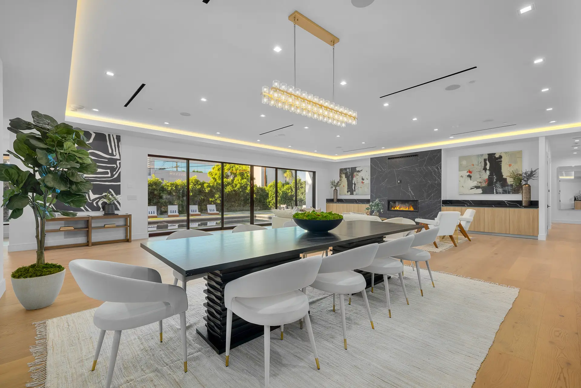 Encino Investment Estate gallery image 8