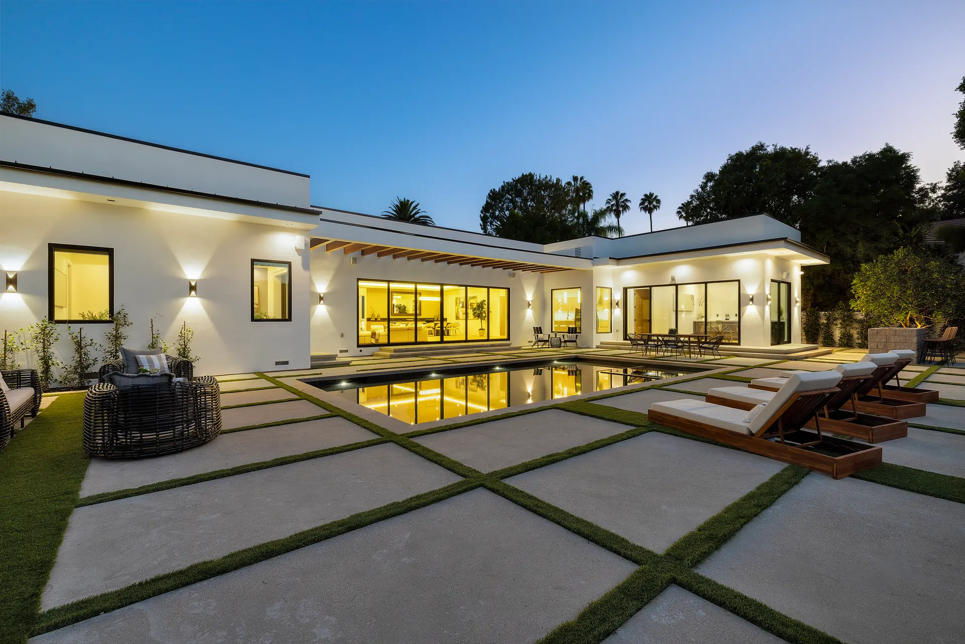 Encino Investment Estate gallery image 3